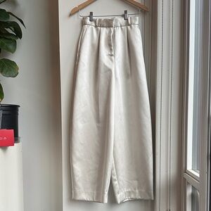 H&M Elegant Cream High-Waisted Pants, size 2